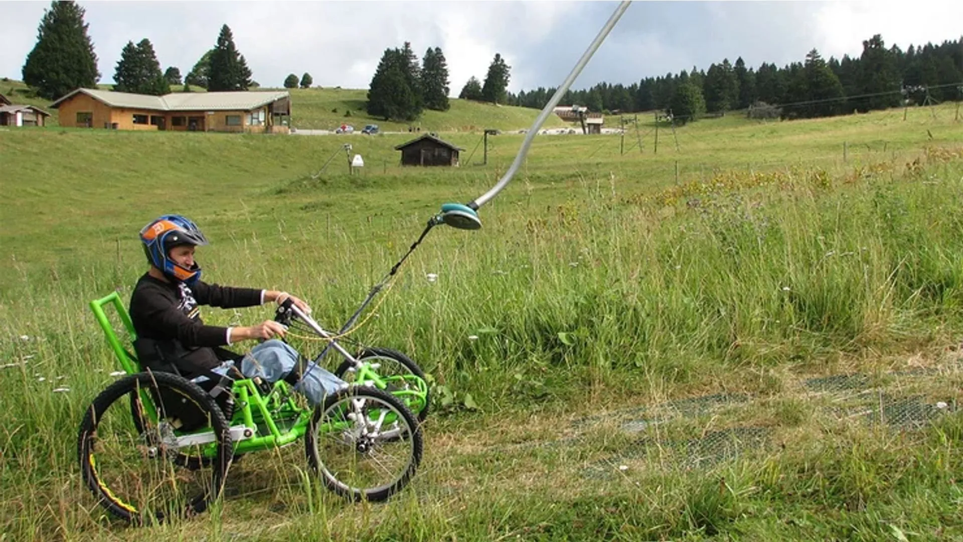 BRG_AP_Handisport_Annecien_Quadrix_All_terrain_wheelchair_manus2011_CN_2_f565261a67
