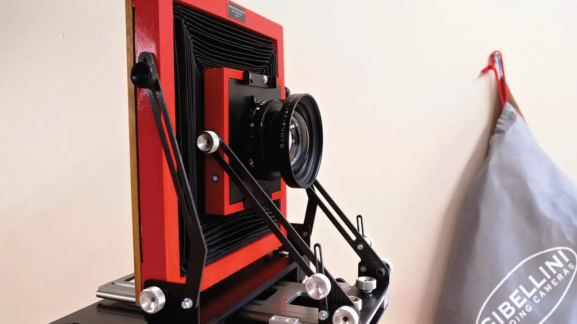 Manus_202015_Gibellinis_20_Folding_20_Cameras_Gro_C3_9_Fformat_Kameras_202_3ba31f9d5e