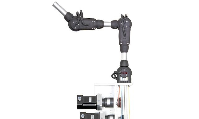 Robolink_5-achsen_Motor.jpg